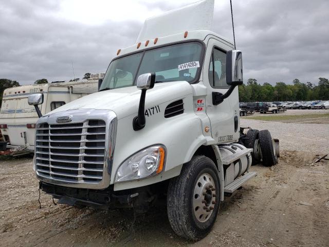 Photo 2 from auction – 2019 FREIGHTLINER CASCADIA 1 with VIN 3AKBGADV9KSKR4299