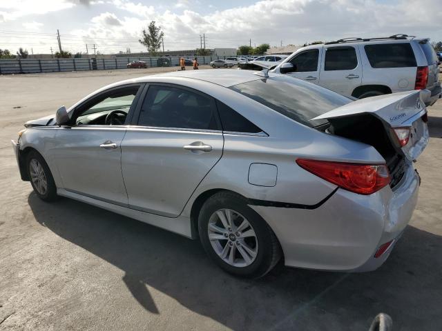 Photo 2 from auction – 2014 HYUNDAI SONATA GLS with VIN 5NPEB4AC7EH897117