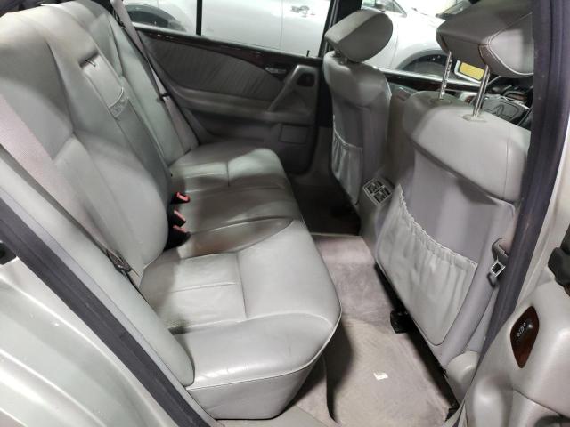 Photo 10 from auction – 1998 MERCEDES-BENZ E 300TD with VIN WDBJF25F2WA552192