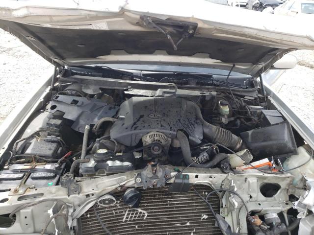 Photo 11 from auction – 2002 MERCURY GRAND MARQ with VIN 2MEFM74W62X610672