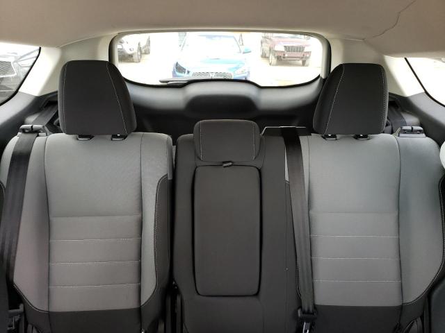 Photo 10 from auction – 2016 FORD ESCAPE SE with VIN 1FMCU9GX1GUB00616