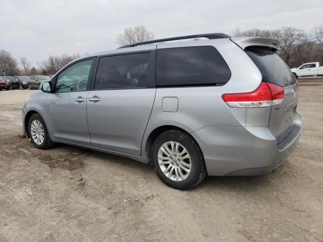 Photo 2 from auction – 2014 TOYOTA SIENNA XLE with VIN 5TDYK3DC0ES420784
