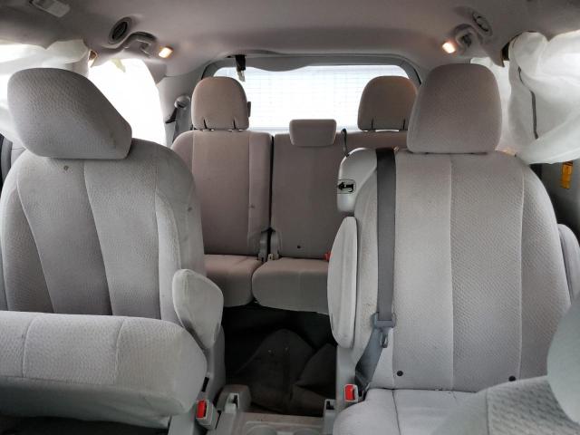 Photo 10 from auction – 2014 TOYOTA SIENNA LE with VIN 5TDKK3DC8ES441324