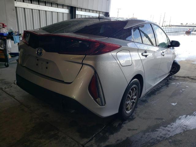 Photo 3 from auction – 2018 TOYOTA PRIUS PRIM with VIN JTDKARFP2J3077788