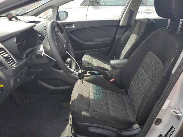 Photo 7 from auction – 2017 KIA FORTE LX with VIN 3KPFK4A78HE101345