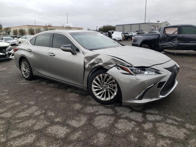 Photo 4 from auction – 2019 LEXUS ES 300H with VIN JTHB21B1XK2023757
