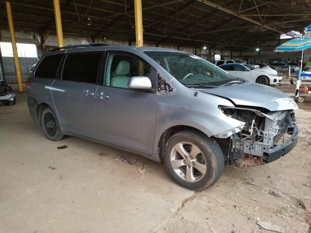 Photo 4 from auction – 2012 TOYOTA SIENNA XLE with VIN 5TDYK3DC4CS187375