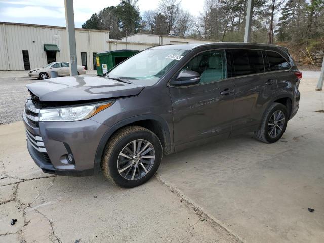 Фото 1 с аукциона – 2018 TOYOTA HIGHLANDER с VIN 5TDKZRFH0JS533965