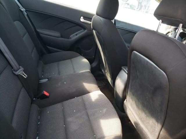 Photo 10 from auction – 2017 KIA FORTE LX with VIN 3KPFK4A75HE112917