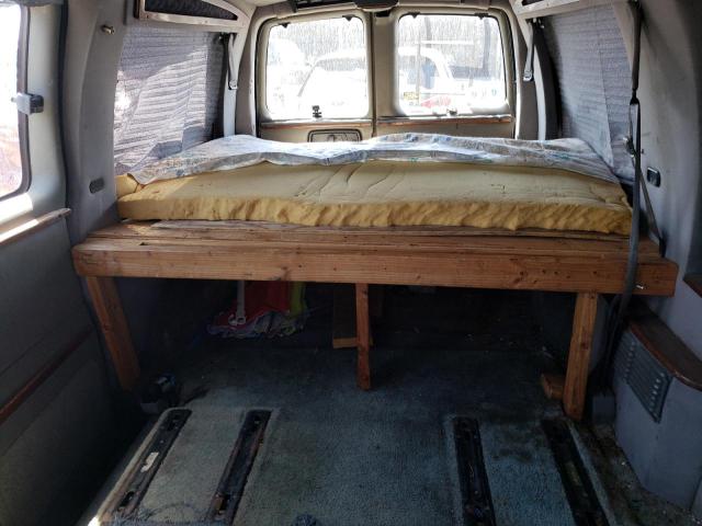 Photo 10 from auction – 2000 CHEVROLET EXPRESS G1 with VIN 1GBFG15W2Y1245059