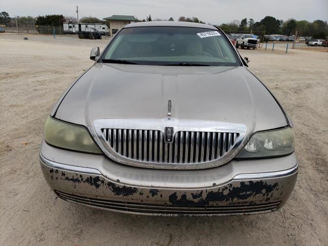 Photo 5 from auction – 2003 LINCOLN TOWN CAR E with VIN 1LNHM81W83Y676772