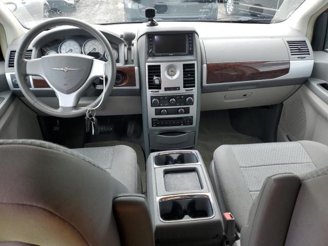 Photo 8 from auction – 2010 CHRYSLER TOWN & COU with VIN 2A4RR5D15AR152791