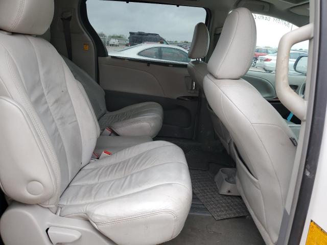 Photo 11 from auction – 2011 TOYOTA SIENNA XLE with VIN 5TDYK3DC6BS156241