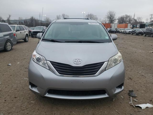 Photo 5 from auction – 2012 TOYOTA SIENNA LE with VIN 5TDKK3DCXCS209322