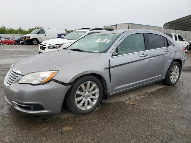 CHRYSLER 200 LIMITE 2013 with VIN 1C3CCBCG4DN520269 - Photo from auction