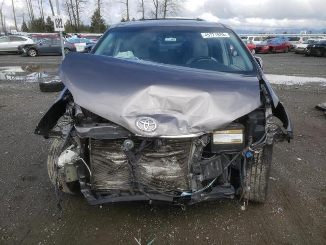 Photo 5 from auction – 2011 TOYOTA SIENNA XLE with VIN 5TDDK3DC6BS009528