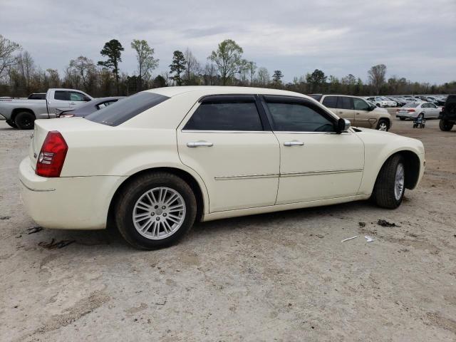 Photo 3 from auction – 2010 CHRYSLER 300 TOURIN with VIN 2C3CA4CD1AH330599