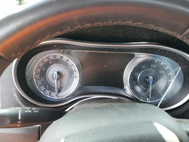 Photo 9 from auction – 2015 CHRYSLER 300 LIMITE with VIN 2C3CCAAG5FH868302