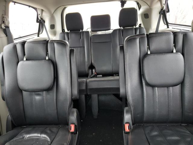Photo 10 from auction – 2015 CHRYSLER TOWN & COU with VIN 2C4RC1BG8FR754227