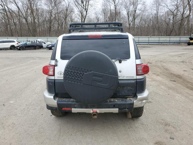 Photo 6 from auction – 2007 TOYOTA FJ CRUISER with VIN JTEBU11F770029068