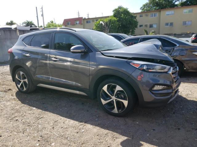 Photo 4 from auction – 2017 HYUNDAI TUCSON LIM with VIN KM8J33A22HU323320