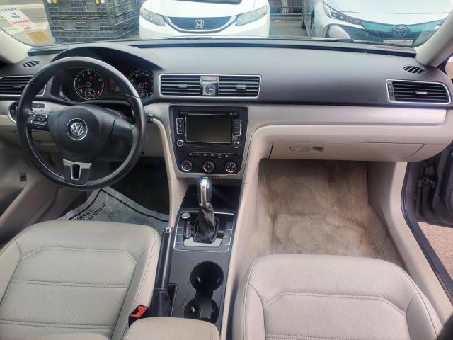 Photo 9 from auction – 2015 VOLKSWAGEN PASSAT S with VIN 1VWAT7A3XFC084717