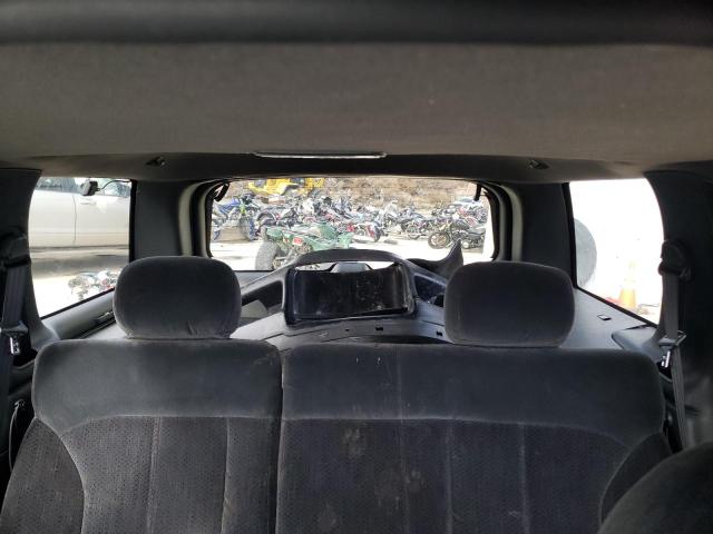 Photo 10 from auction – 2001 CHEVROLET BLAZER with VIN 1GNDT13W812148036