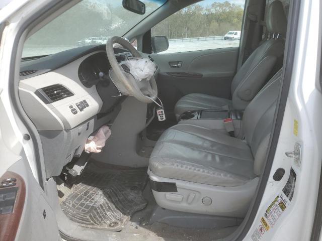 Photo 7 from auction – 2011 TOYOTA SIENNA XLE with VIN 5TDYK3DC7BS020653
