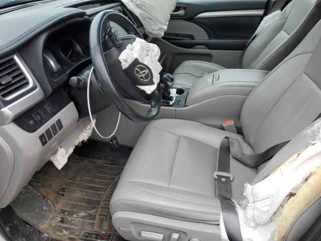 Photo 7 from auction – 2019 TOYOTA HIGHLANDER with VIN 5TDJZRFH5KS937454