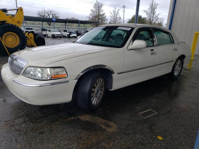 LINCOLN TOWN CAR E 2004 with VIN 1LNHM81W14Y650757 - Photo from auction