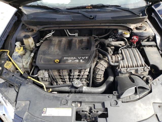 Photo 11 from auction – 2013 CHRYSLER 200 TOURIN with VIN 1C3CCBBB2DN693729