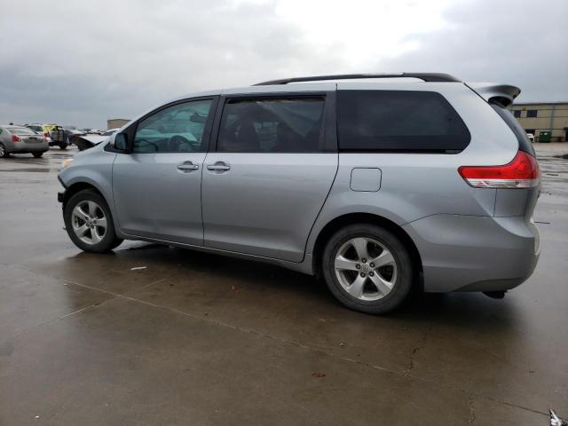 Photo 2 from auction – 2014 TOYOTA SIENNA LE with VIN 5TDKK3DC8ES441324