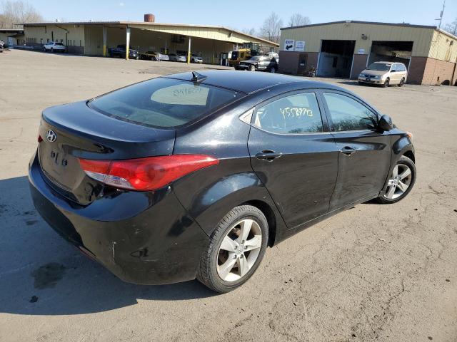 Photo 3 from auction – 2013 HYUNDAI ELANTRA GL with VIN KMHDH4AE6DU024924