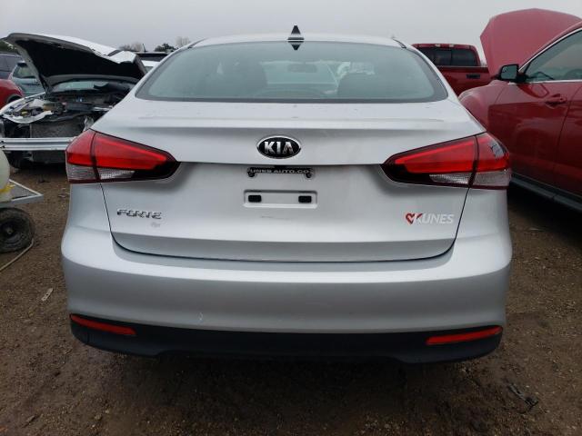 Photo 6 from auction – 2018 KIA FORTE LX with VIN 3KPFL4A76JE226198