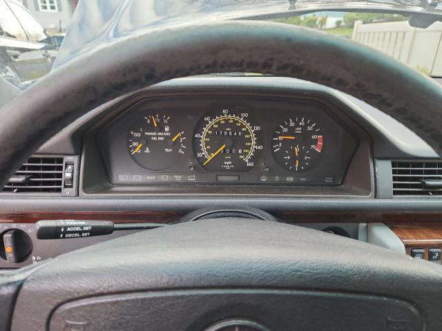 Photo 8 from auction – 1994 MERCEDES-BENZ E 420 with VIN WDBEA34E3RC083816