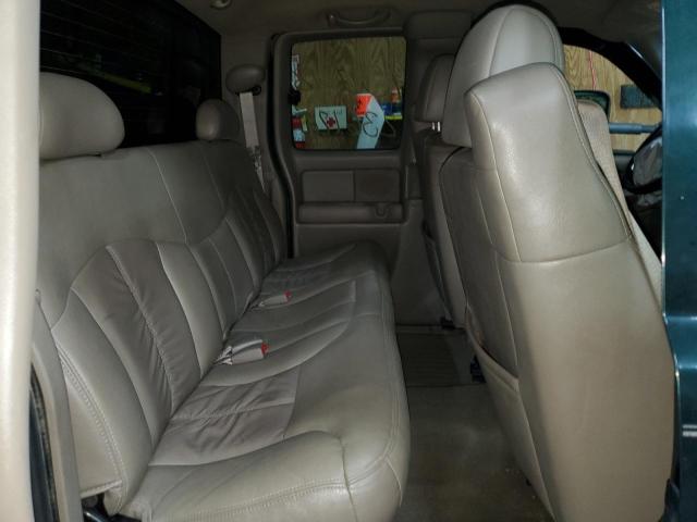 Photo 10 from auction – 2002 CHEVROLET SILVER 4X4 with VIN 1GCHK29102E162303