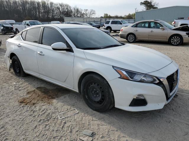 Photo 4 from auction – 2019 NISSAN ALTIMA S with VIN 1N4BL4BV8KC164152