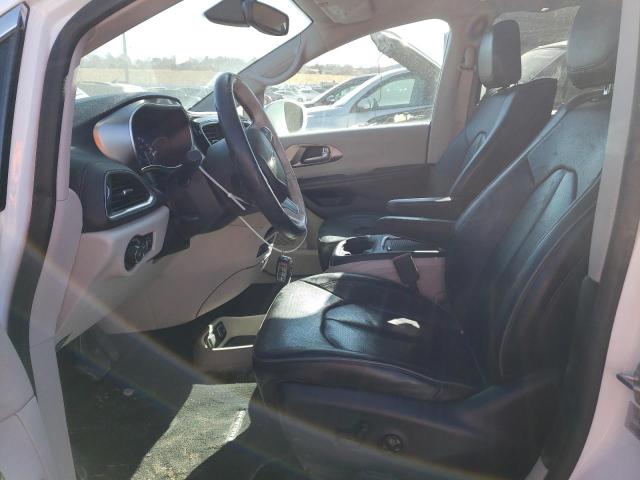 Photo 7 from auction – 2017 CHRYSLER PACIFICA L with VIN 2C4RC1GGXHR759439