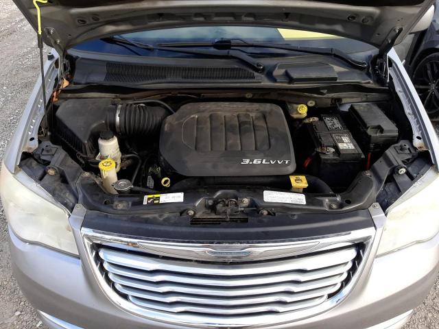 Photo 12 from auction – 2013 CHRYSLER TOWN & COU with VIN 2C4RC1BG8DR577515
