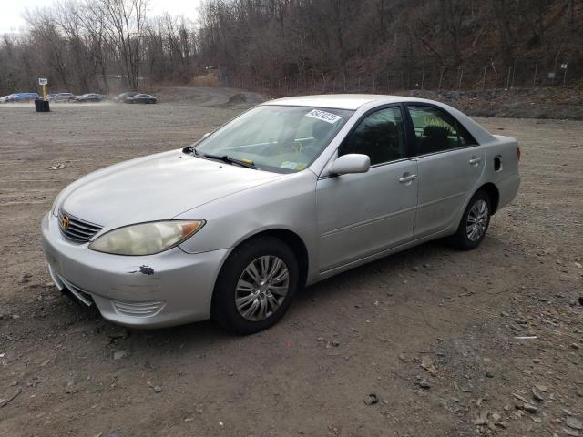 TOYOTA CAMRY LE 2005 with VIN 4T1BE32K85U637868 - Photo from auction