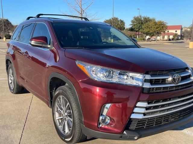 TOYOTA HIGHLANDER 2017 with VIN 5TDKZRFH5HS198504 - Photo from auction