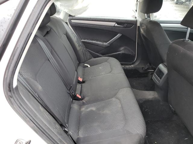 Photo 10 from auction – 2013 VOLKSWAGEN PASSAT S with VIN 1VWAP7A3XDC042582