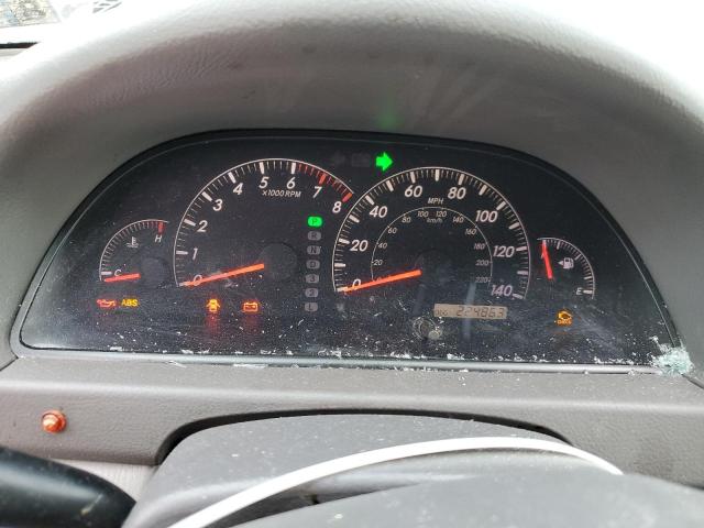 Photo 9 from auction – 2005 TOYOTA CAMRY LE with VIN 4T1BE32K35U955557