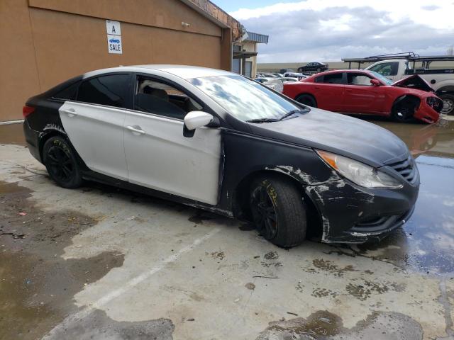 Photo 4 from auction – 2013 HYUNDAI SONATA GLS with VIN 5NPEB4AC2DH722188