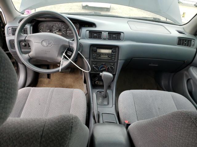 Photo 8 from auction – 2000 TOYOTA CAMRY LE with VIN 4T1BF22K5YU934771