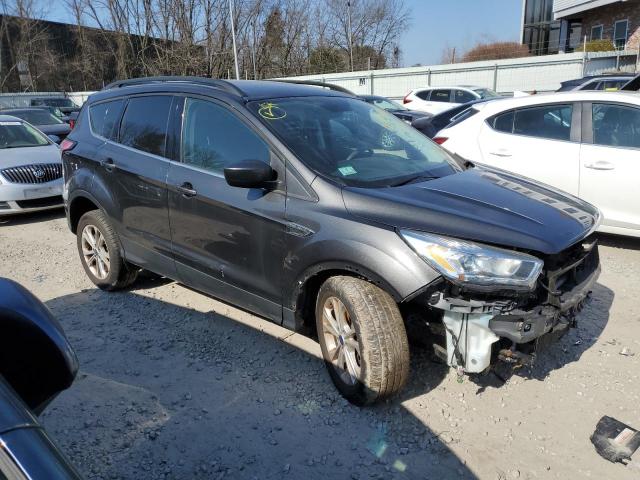 Photo 4 from auction – 2017 FORD ESCAPE SE with VIN 1FMCU9GD8HUD63435