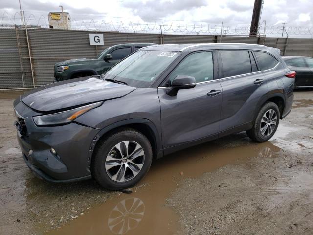TOYOTA HIGHLANDER 2021 with VIN 5TDGZRAH9MS520357 - Photo from auction