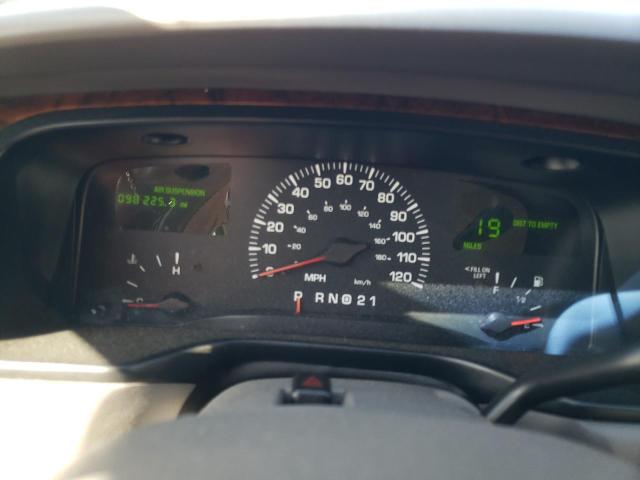 Photo 9 from auction – 2000 LINCOLN TOWN CAR E with VIN 1LNHM81W9YY787368