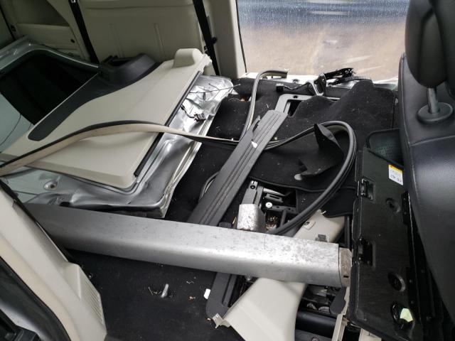 Photo 13 from auction – 2014 CHRYSLER TOWN & COU with VIN 2C4RC1CG9ER166012