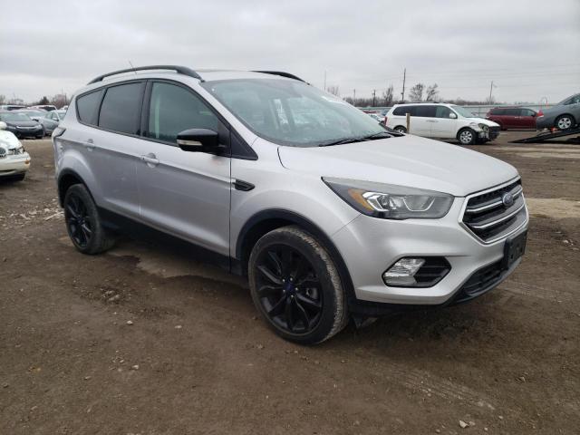 Photo 4 from auction – 2017 FORD ESCAPE TIT with VIN 1FMCU9J94HUC20566